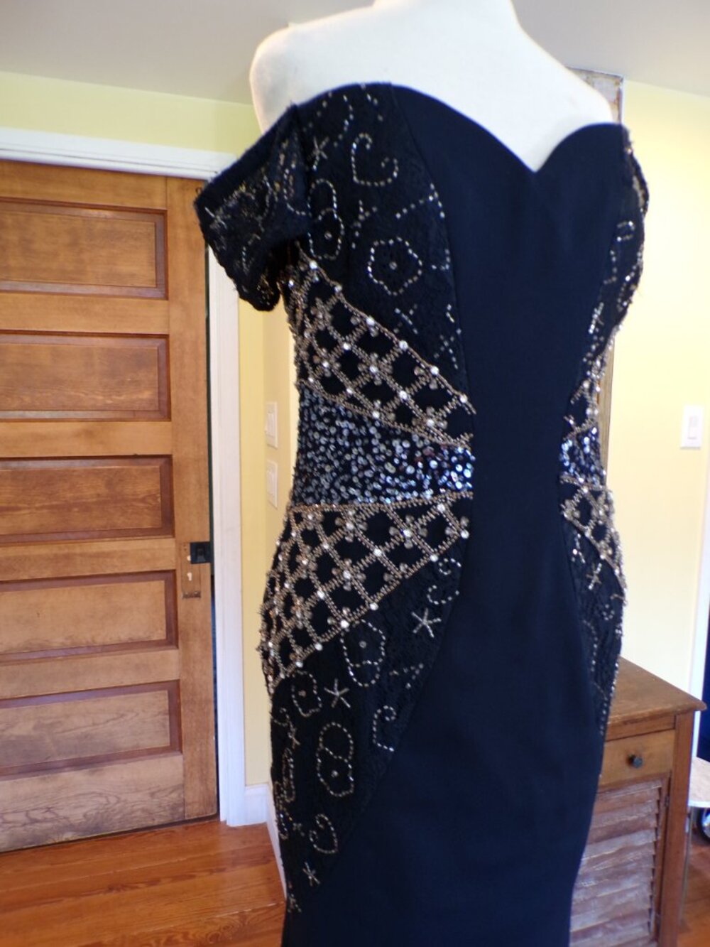 Badgley Mischka Gown Beaded Sequin Navy Drape Gown Off Shoulder Sleeves Size 6